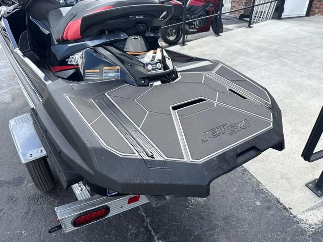 Slide: The Image of Kawasaki Ultra® 160LX-S 2025 - 8