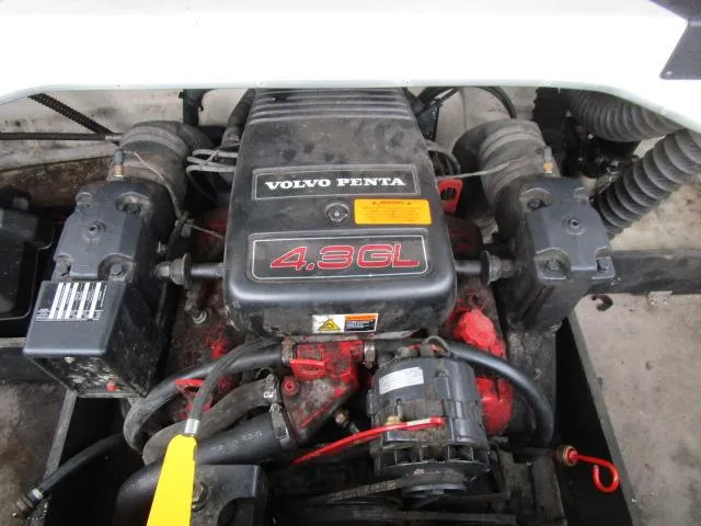 Slide: The Image of Volvo Penta 4.3GL engine in 2002 Chaparral 205SSE Cuddy boat. - 5
