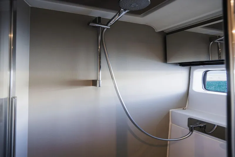 Slide: The Image of Azimut Atlantis 51 2021 - 53