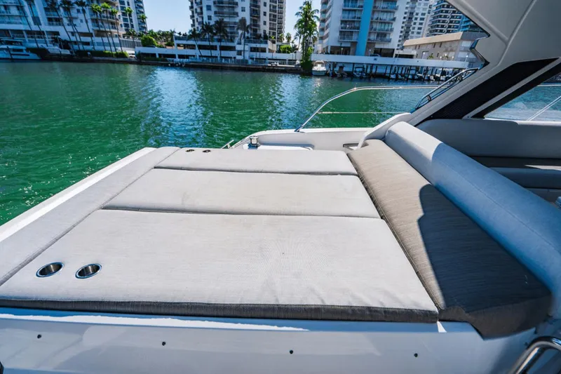 Slide: The Image of Azimut Atlantis 51 2021 - 73