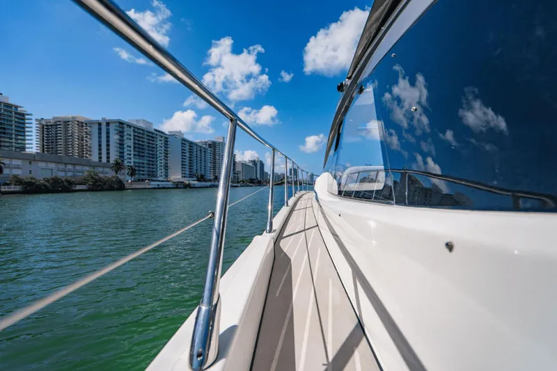 Slide: The Image of Azimut Atlantis 51 2021 - 77