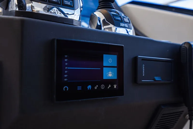 Slide: The Image of Azimut Atlantis 51 2021 - 99