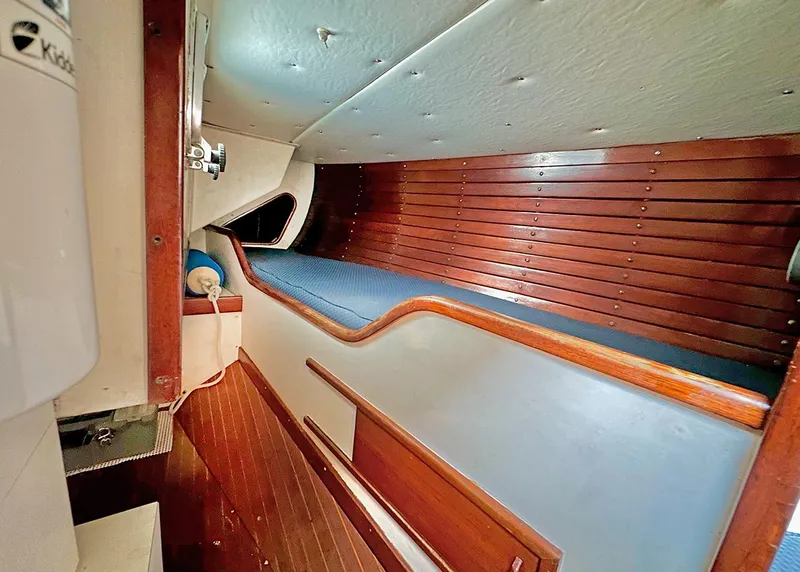 Slide: The Image of Stbd aft cabin - 18
