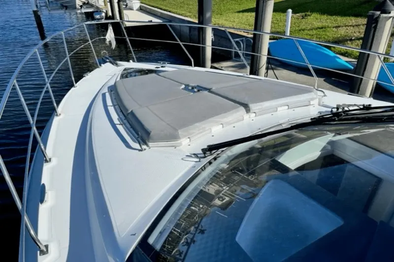 Slide: The Image of Cruisers Yachts 45 Cantius 2017 - 42