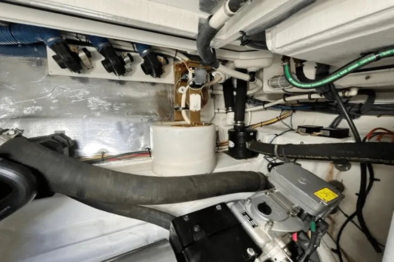 Slide: The Image of Cruisers Yachts 45 Cantius 2017 - 56