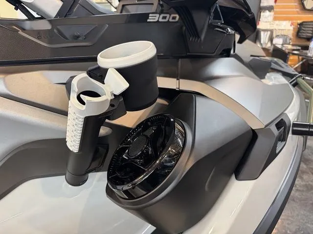 Slide: The Image of Sea-Doo FISH PRO 2025 - 15