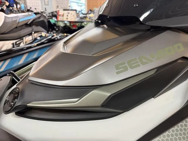 Slide: The Image of Sea-Doo FISH PRO 2025 - 11