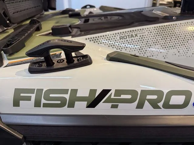 Slide: The Image of Sea-Doo FISH PRO 2025 - 16