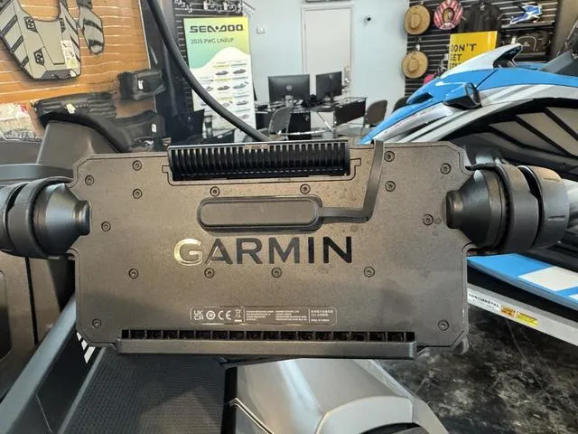 Slide: The Image of Sea-Doo FISH PRO 2025 - 20