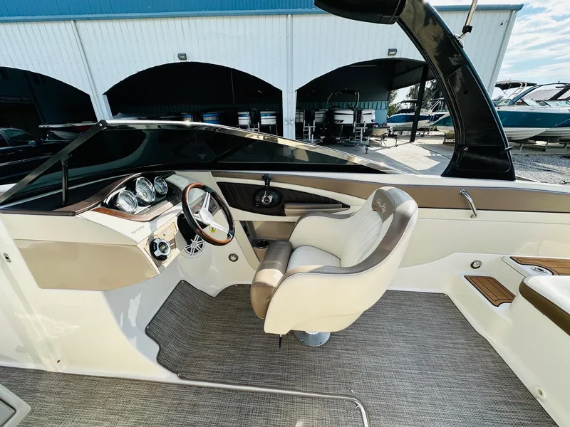 Slide: The Image of Sea Ray 230 SLX 2013 - 14