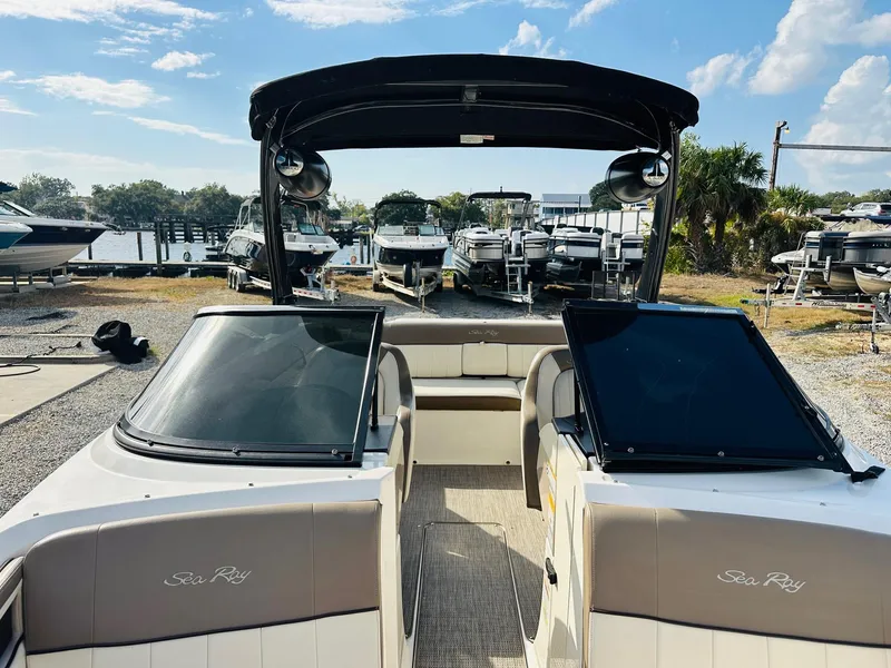 Slide: The Image of Sea Ray 230 SLX 2013 - 27