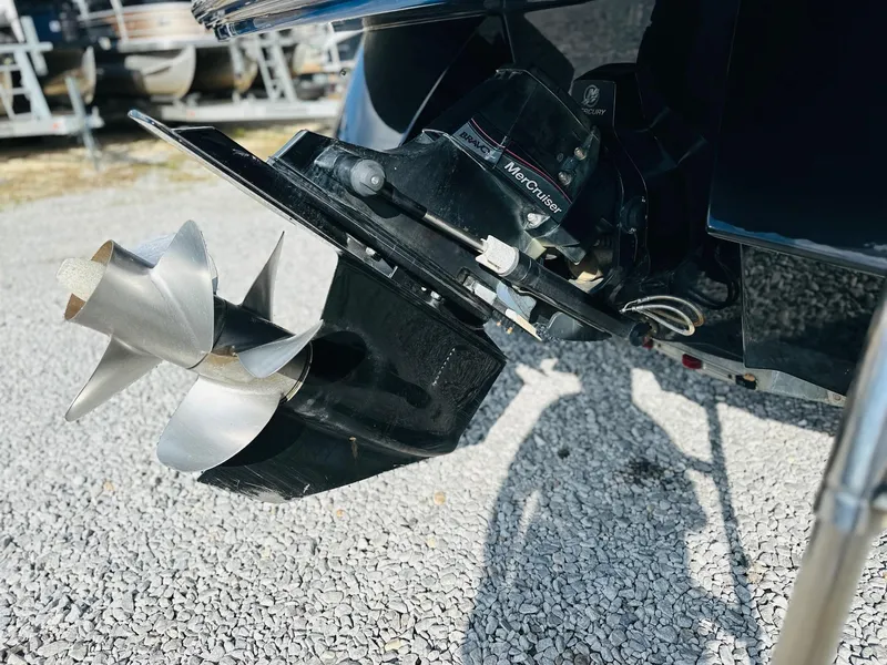 Slide: The Image of Sea Ray 230 SLX 2013 - 28