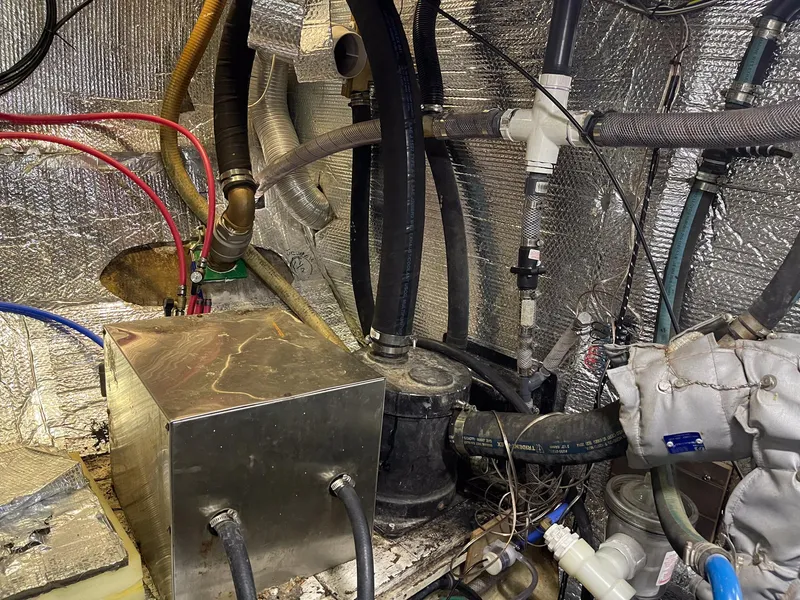 Slide: The Image of Islander Freeport 1983 - 50