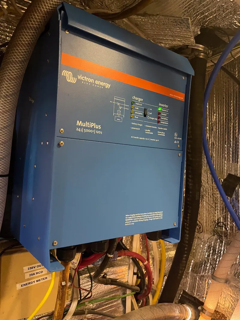 Slide: The Image of Islander Freeport 1983 - 51