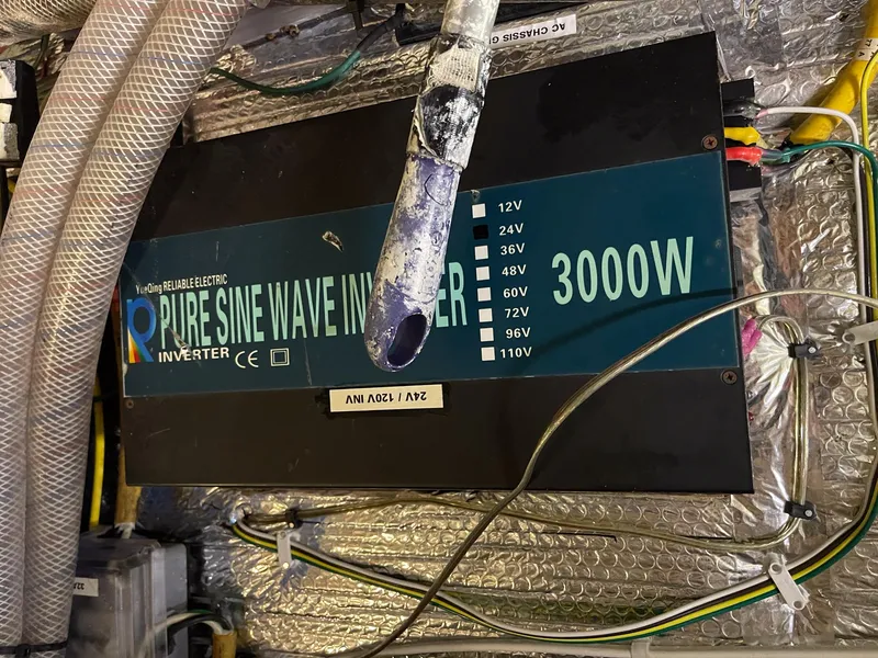 Slide: The Image of Islander Freeport 1983 - 52