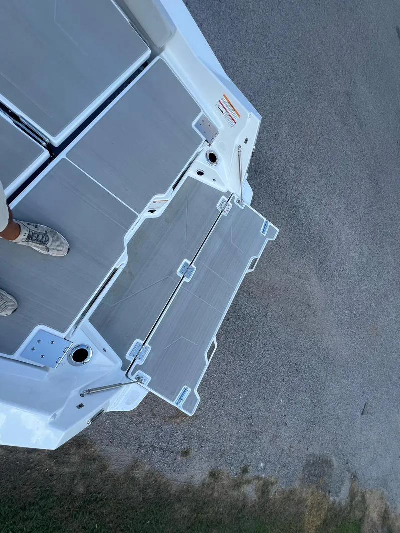 Slide: The Image of Scarab 235 Open SE 2025 - 12