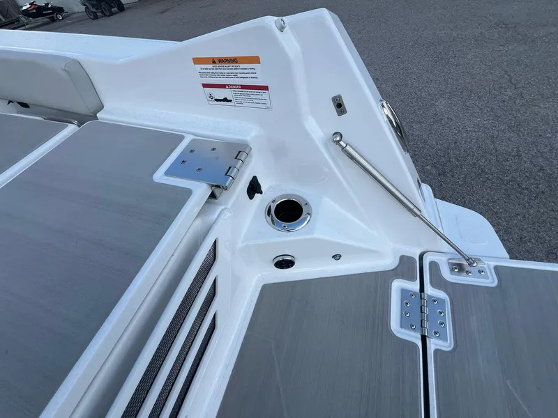 Slide: The Image of Scarab 235 Open SE 2025 - 13