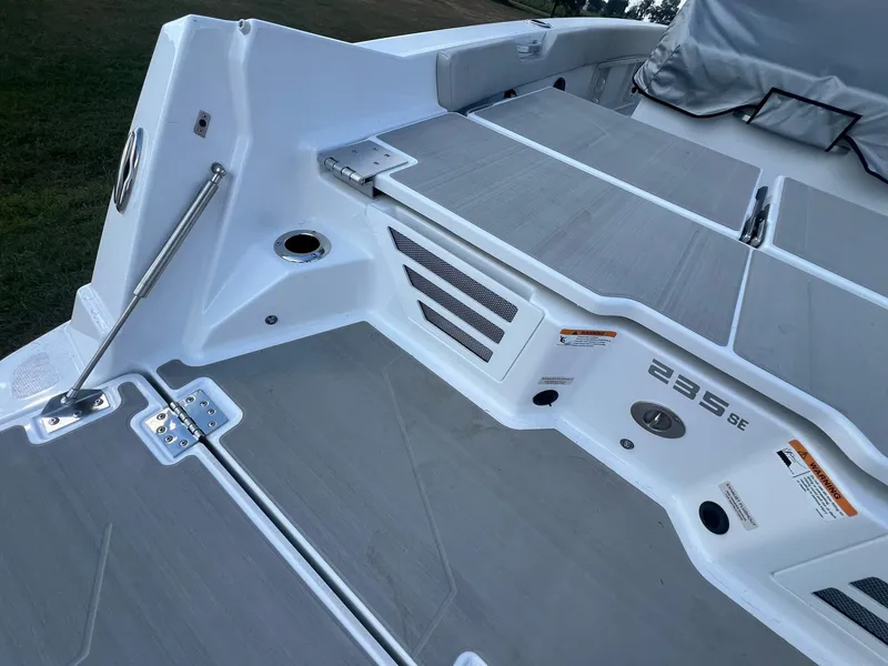 Slide: The Image of Scarab 235 Open SE 2025 - 14