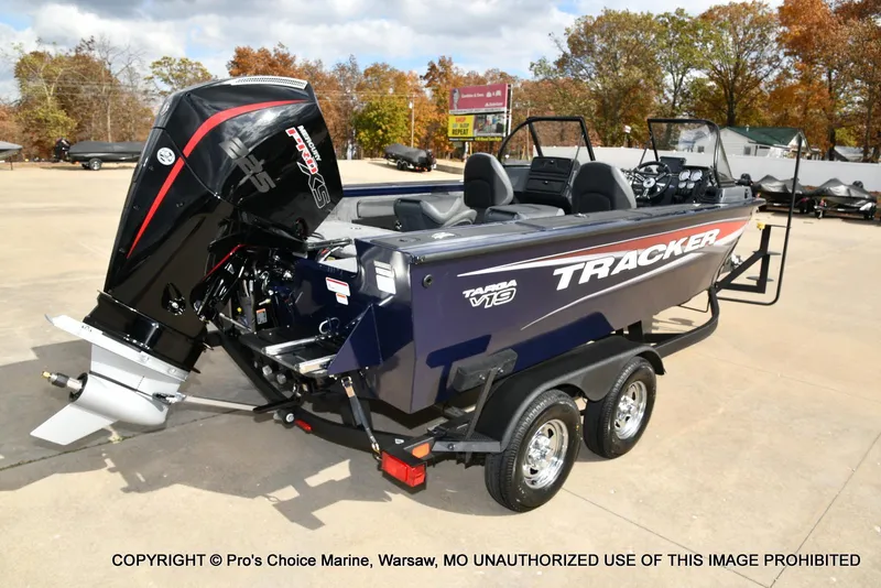 Slide: The Image of Tracker Targa V-19 Walk-Thru w/225HP Pro-XS 2025 - 13