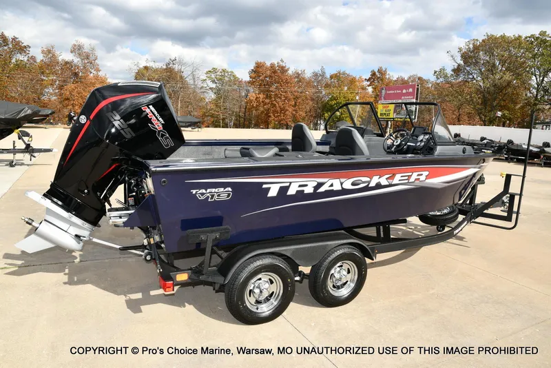Slide: The Image of Tracker Targa V-19 Walk-Thru w/225HP Pro-XS 2025 - 15