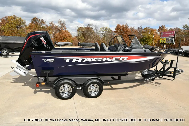 Slide: The Image of Tracker Targa V-19 Walk-Thru w/225HP Pro-XS 2025 - 16