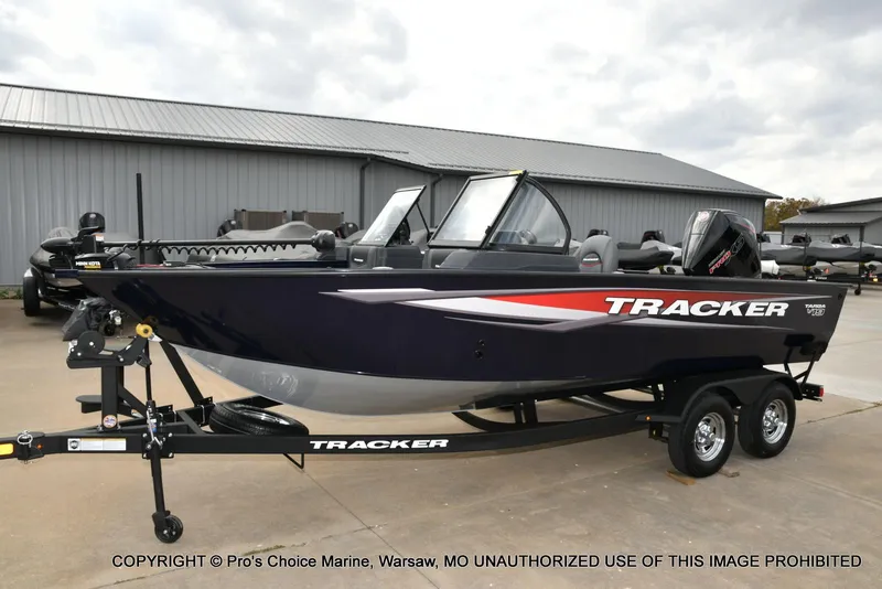 Slide: The Image of Tracker Targa V-19 Walk-Thru w/225HP Pro-XS 2025 - 21