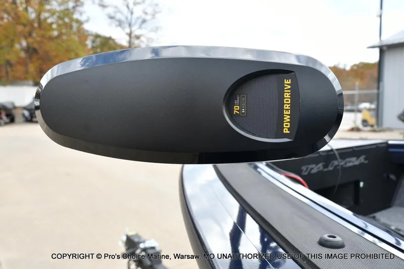 Slide: The Image of Tracker Targa V-19 Walk-Thru w/225HP Pro-XS 2025 - 22