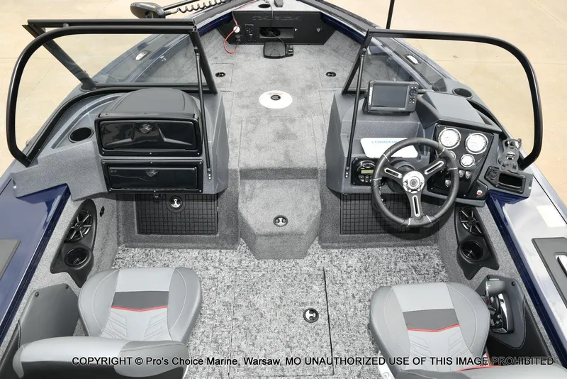 Slide: The Image of Tracker Targa V-19 Walk-Thru w/225HP Pro-XS 2025 - 36