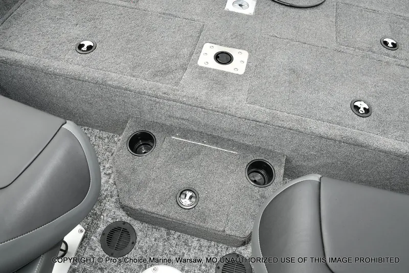 Slide: The Image of Tracker Targa V-19 Walk-Thru w/225HP Pro-XS 2025 - 69