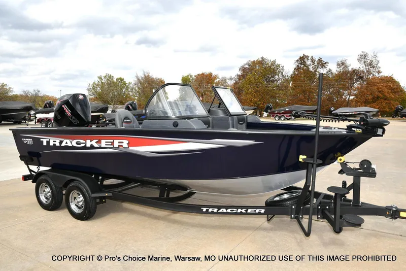 Slide: The Image of Tracker Targa V-19 Walk-Thru w/225HP Pro-XS 2025 - 89