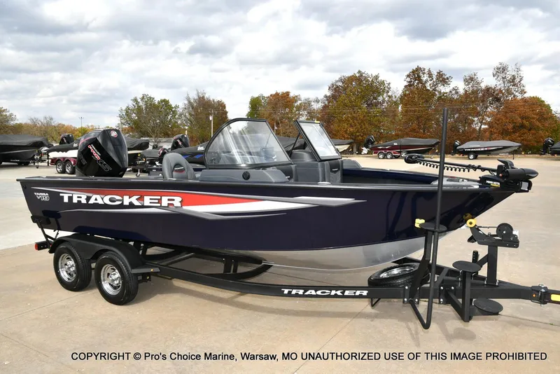 Slide: The Image of Tracker Targa V-19 Walk-Thru w/225HP Pro-XS 2025 - 91