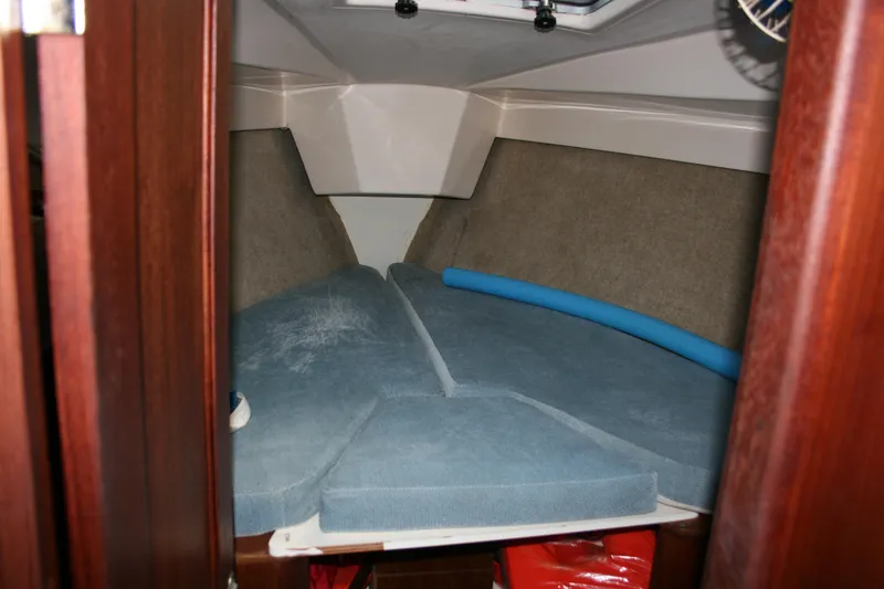 Slide: The Image of V-Berth - 52