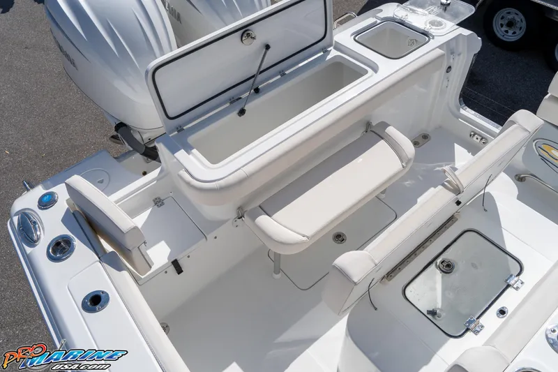 Slide: The Image of 2025 Sea Hunt Gamefish 27 boat interior with coffin box and seating. - 33