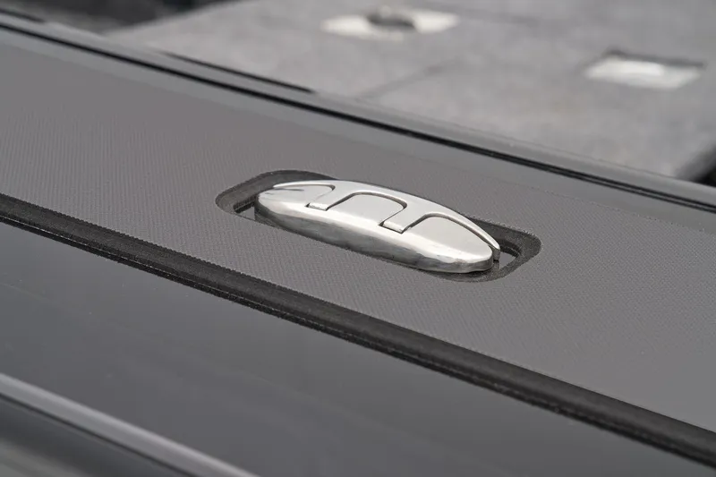 Slide: The Image of Tracker Targa V-18 WT 2025 - 56