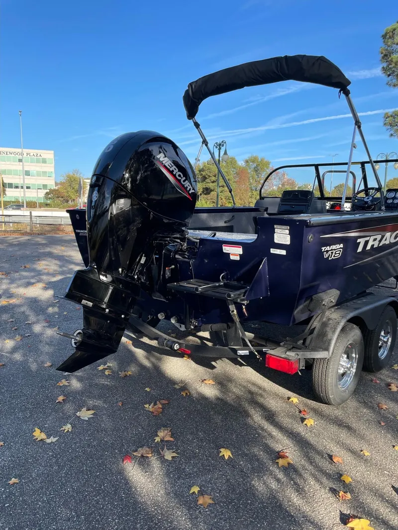 Slide: The Image of Tracker Targa V-18 WT 2025 - 88