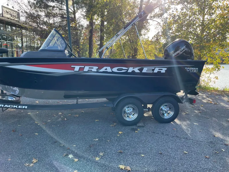 Slide: The Image of Tracker Targa V-18 WT 2025 - 89