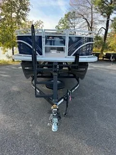 Slide: The Image of Sun Tracker Fishin' Barge 22 XP3 2025 - 78