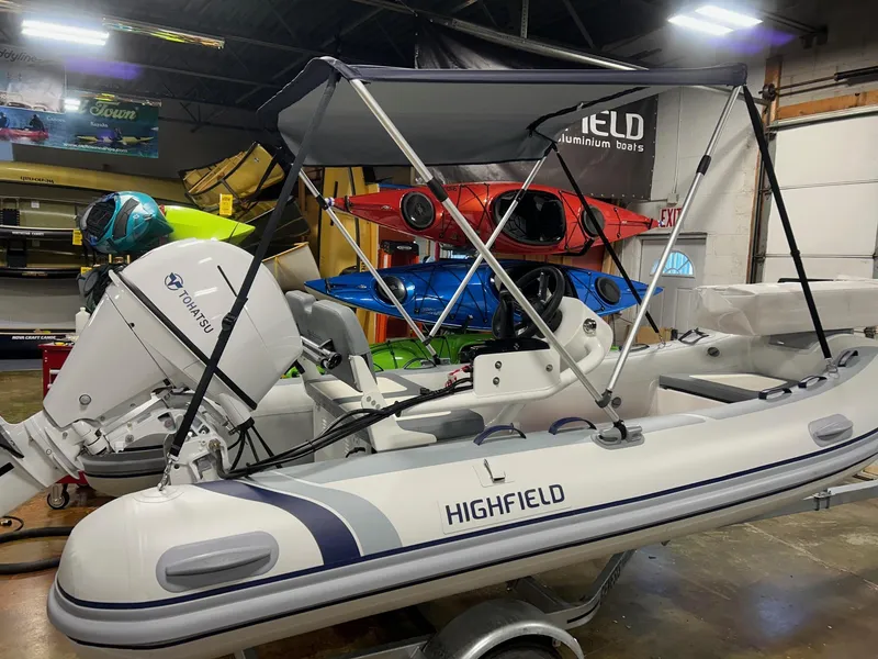 Slide: The Image of 2023 Highfield Classic 380 FCT inflatable boat with canopy in showroom. - 10