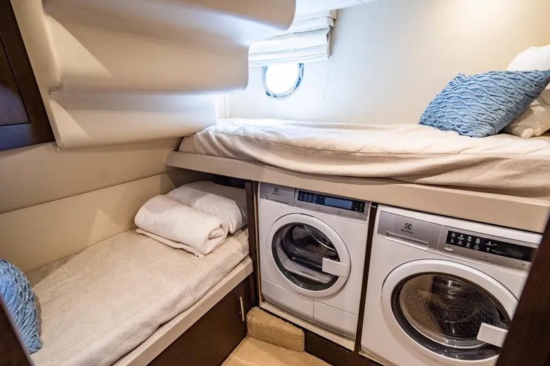 Slide: The Image of Marquis 72 - Maya - Private Stateroom with Washer/Dryer - 43