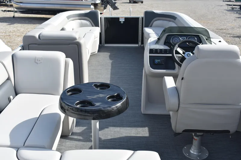 Godfrey SWEETWATER 2286CSE TRITOON 2025 for Sale | MarineSource