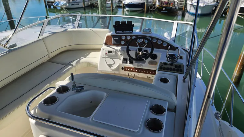 Slide: The Image of Silverton 330 Sport Bridge 2005 - 54