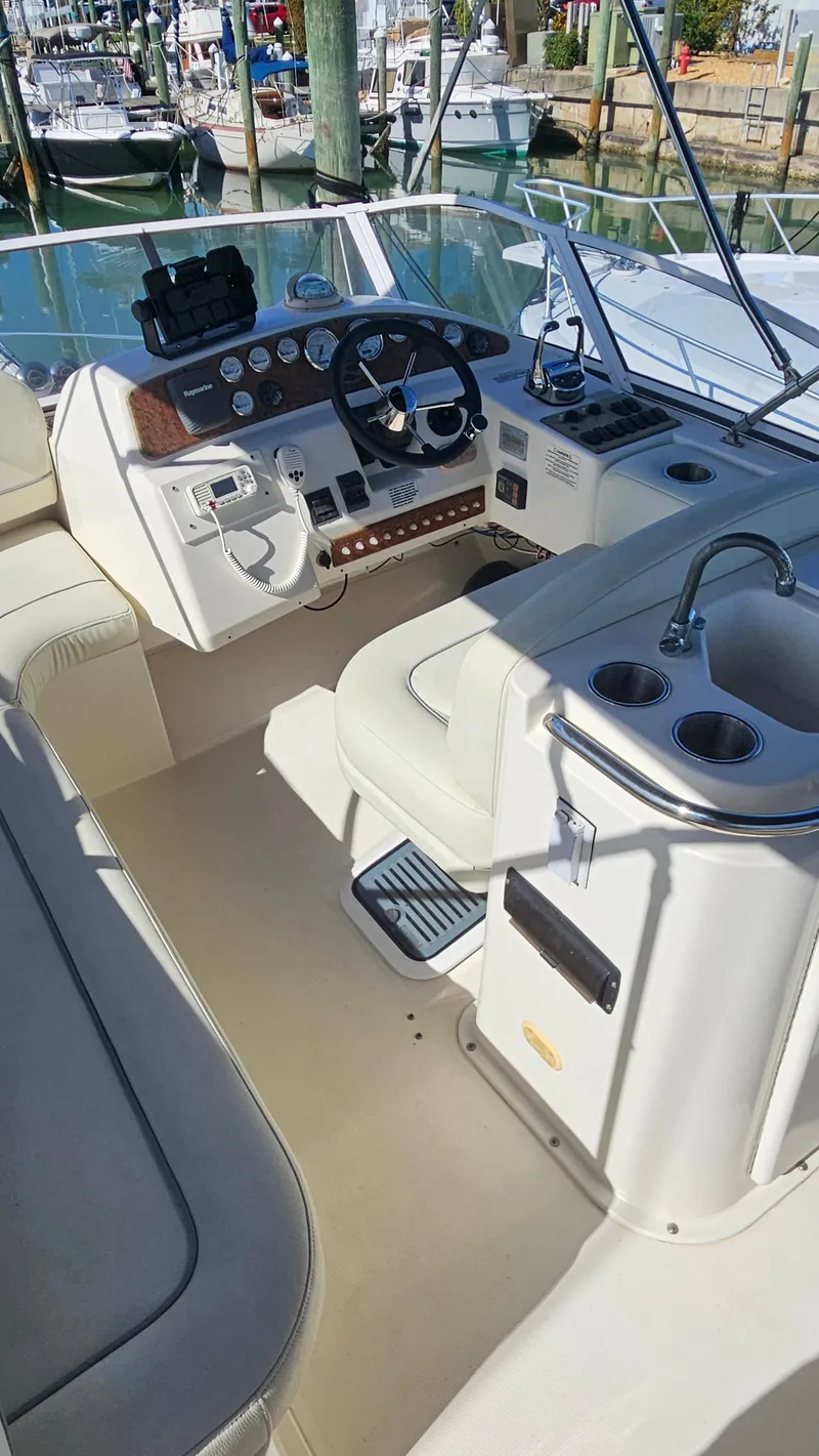 Slide: The Image of Silverton 330 Sport Bridge 2005 - 62