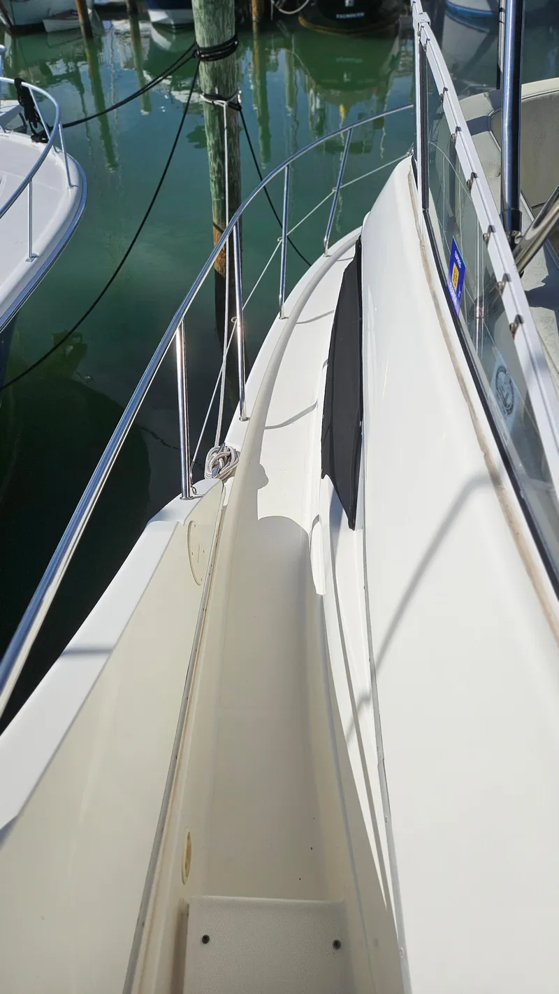 Slide: The Image of Silverton 330 Sport Bridge 2005 - 63