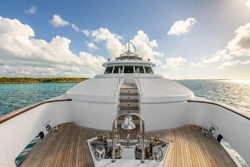 Slide: The Image of Luxurious 2007 Richmond Yachts Semi Displacement on serene ocean waters under a blue sky. - 9