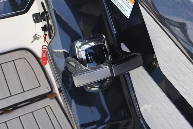 Slide: The Image of Yamaha 222SE 2025 - 19