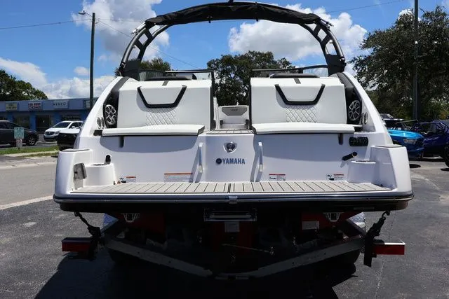 Slide: The Image of Yamaha 222SE 2025 - 5