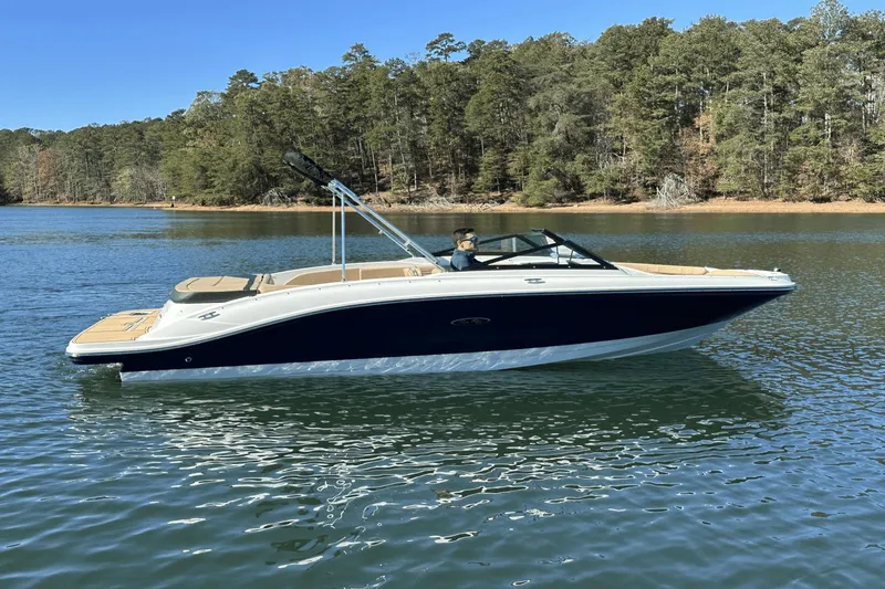 Slide: The Image of Sea Ray 210 SPX 2023 - 9