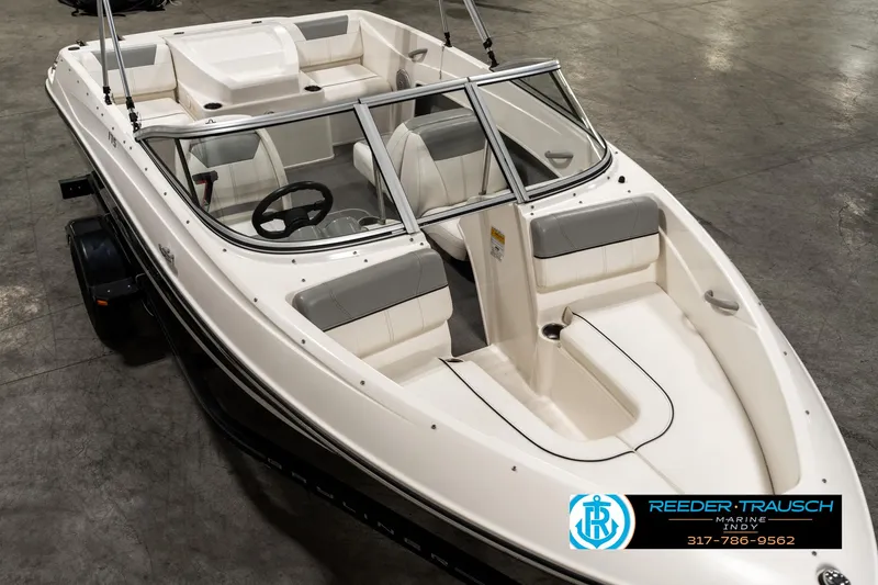 Slide: The Image of 2013 Bayliner 175 boat with sleek design and comfortable seating. - 9
