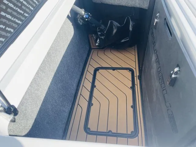 Slide: The Image of Nautique SUPER AIR S23 2024 - 50