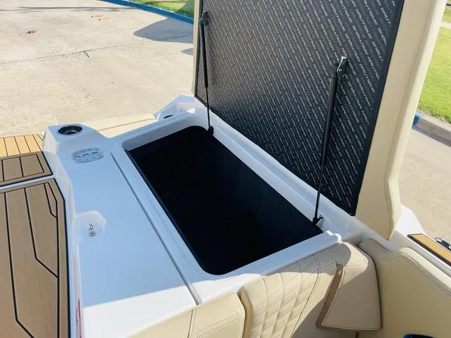 Slide: The Image of Nautique SUPER AIR S23 2024 - 52